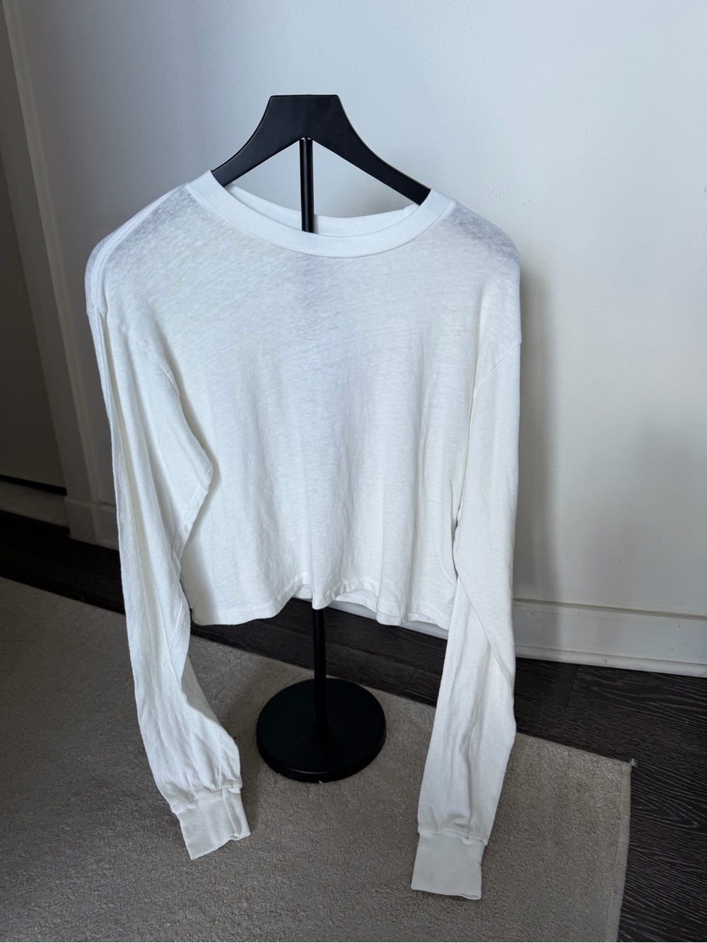 New Women’s John Elliott White Long-Sleeve Crewneck Top Size Medium